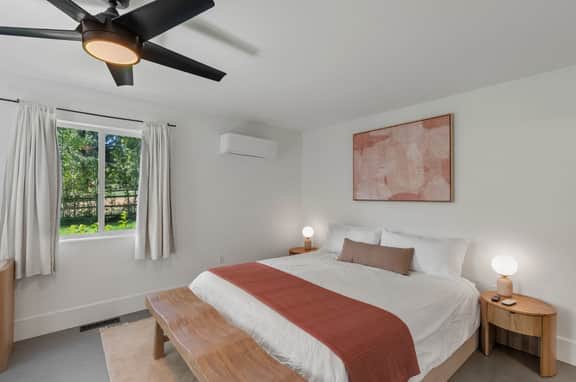 *New Family Mountain Retreat | Fireplace Home - Image 4